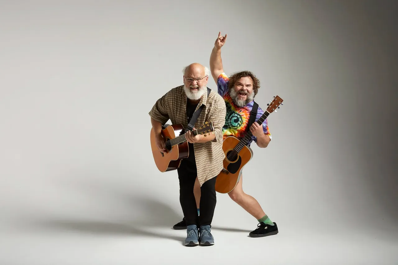 01_TenaciousD-x-Travis-Shinn.jpg