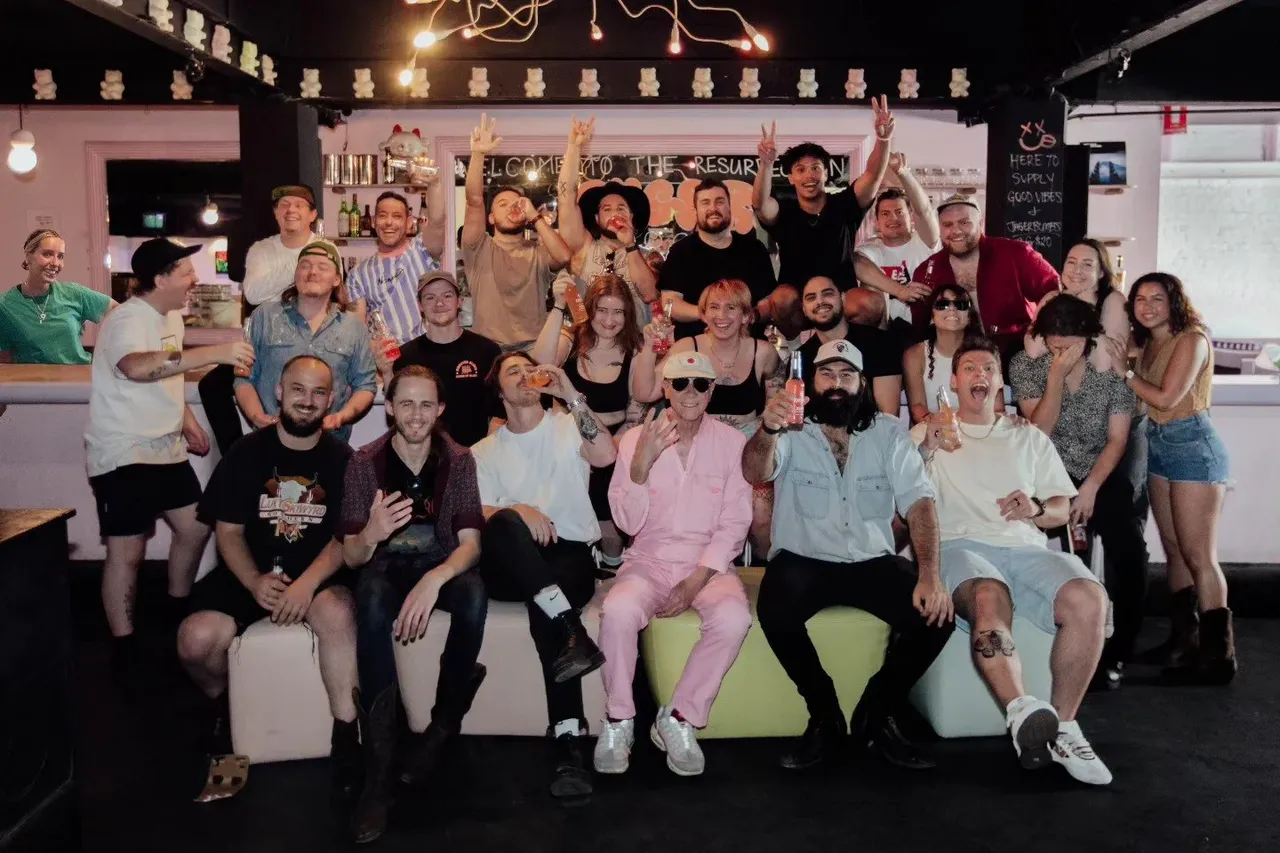 The Sugar/Gonzo Team - pic Sugar’s Facebook