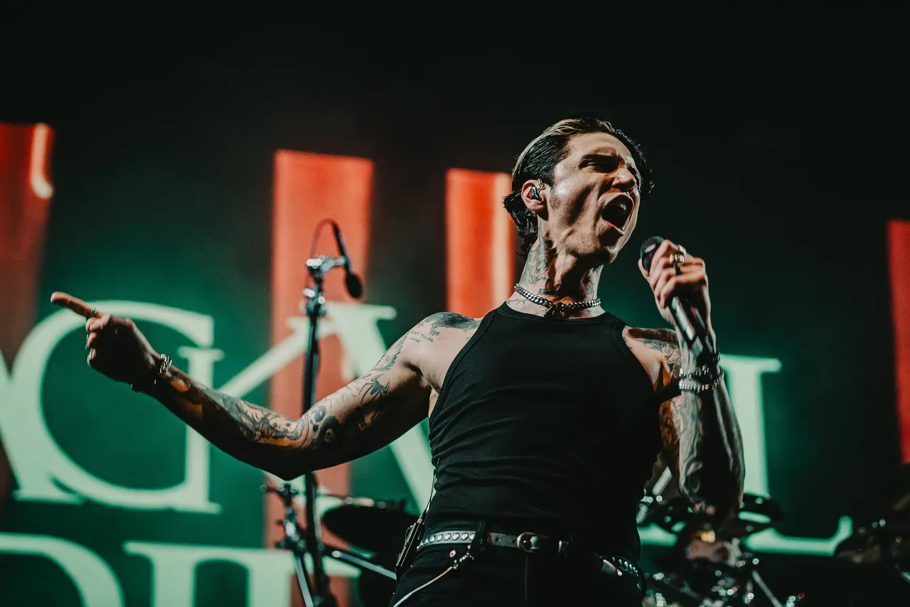 Black-Veil-Brides---AEC---Justin-White-28.jpg