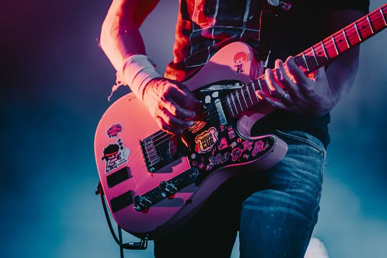 Bloc Party - AEC - The Note - Justin White @rebelrebelfight-38.jpg