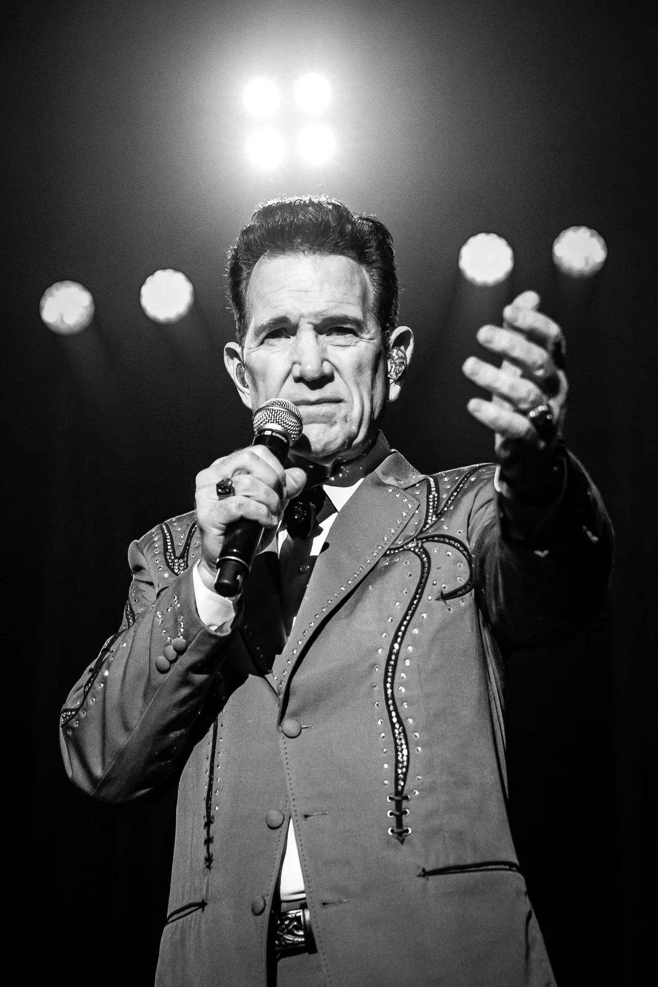 Chris-Isaak---ADOTG---Justin-White-29.jpg
