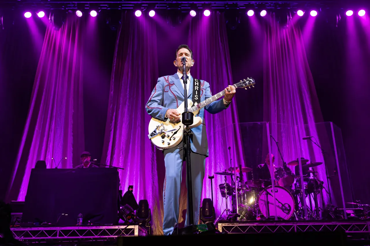 Chris-Isaak---ADOTG---Justin-White-44.jpg