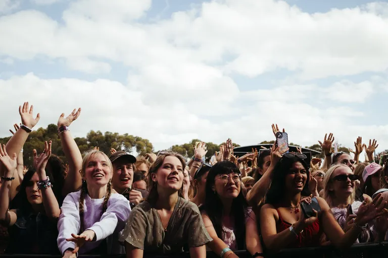 Crowds 03.jpg