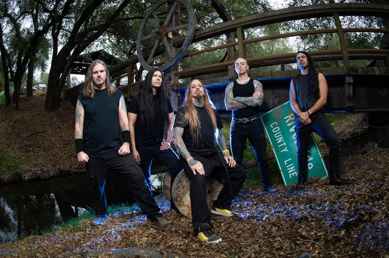 DEVILDRIVER-Stephanie-Cabral.png