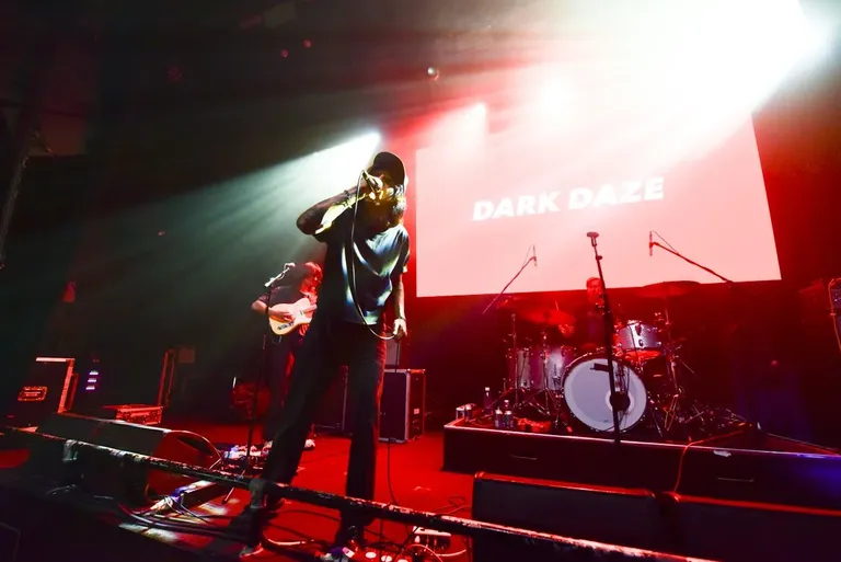 Dark Daze8280.jpg