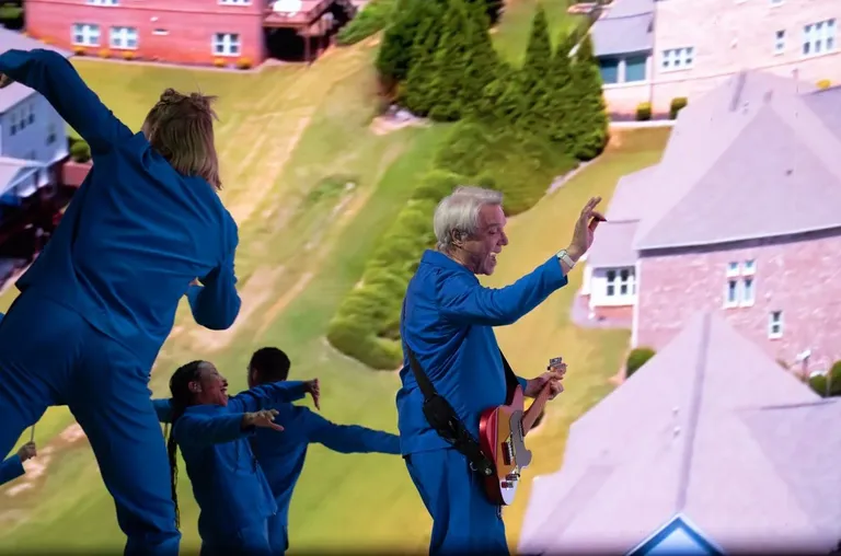 David Byrne AEC8712.jpg