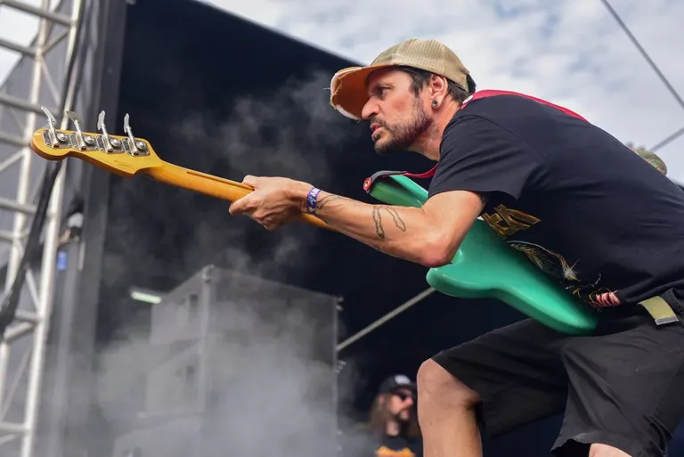 Frenzal Rhomb9469.jpg