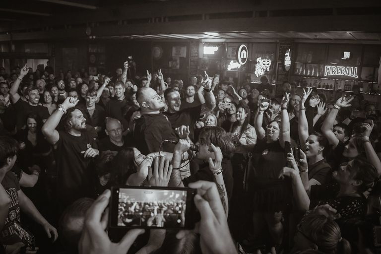 Hands Like Houses 25.4.26 Uni Bar 29 B&W.jpg