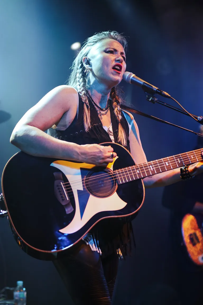 KT Tunstall (sup. by Germein Sisters) @itsmitchellsphotos 27MAY2026 -45.jpg