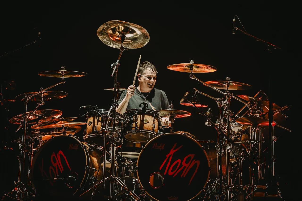 Korn---AEC---Justin-White-60.jpg