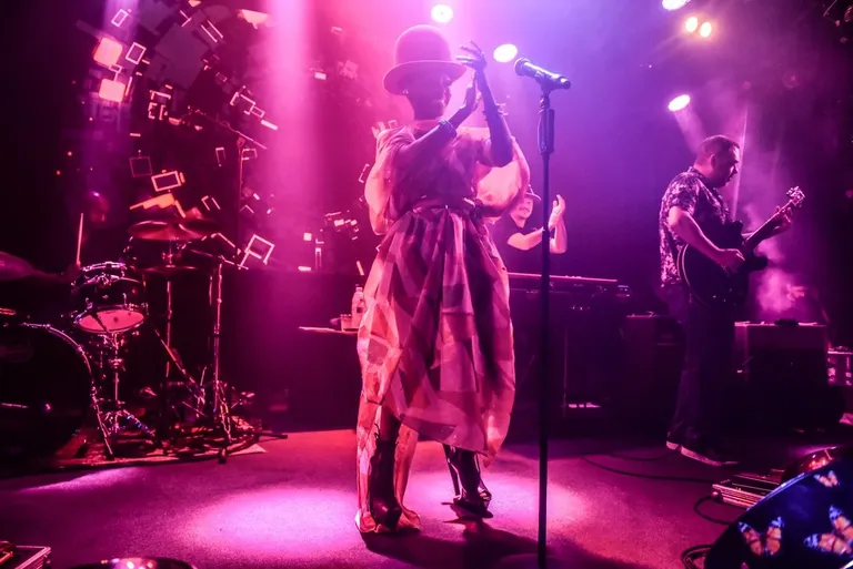 Morcheeba1187.jpg