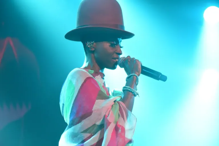 Morcheeba1439.jpg