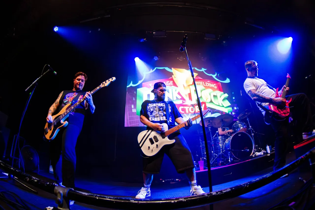 PUNKROCKFACTORY-14.jpg