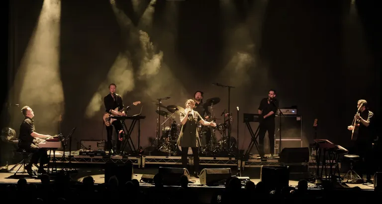 Sarah-Blasko-19.jpg