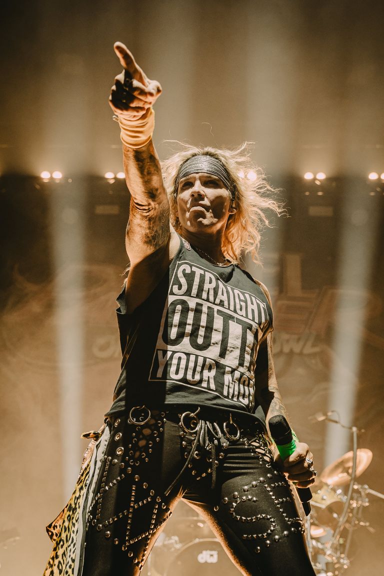 Steel Panther - AEC  - Justin White-4.jpg
