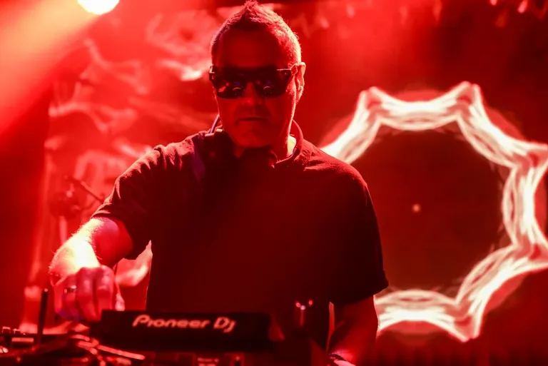 Unkle1088.jpg
