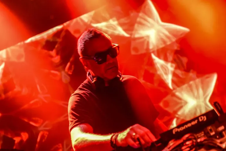 Unkle1107.jpg
