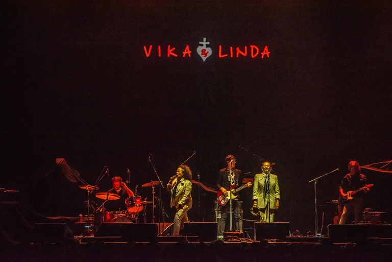 Vika and Linda3624.jpg