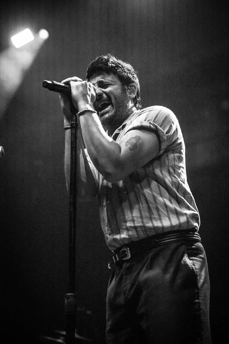 Young The Giant - AEC - The Note - Justin White @rebelrebelfight-7.jpg