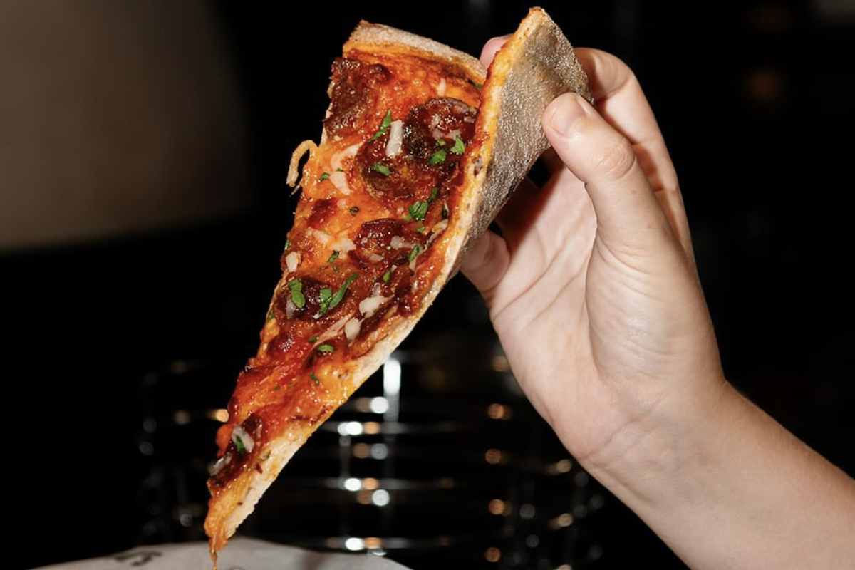  Image @cosmospizzabar 