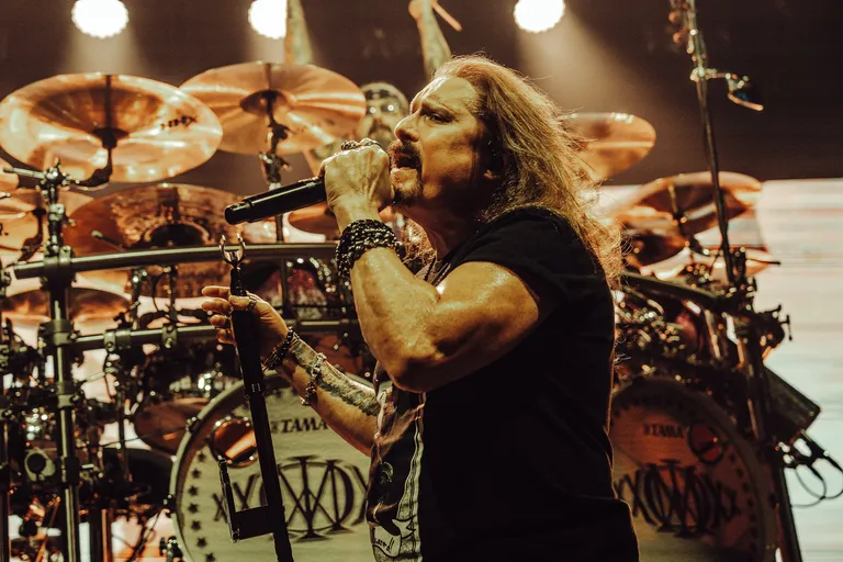 dream theater (3).jpg