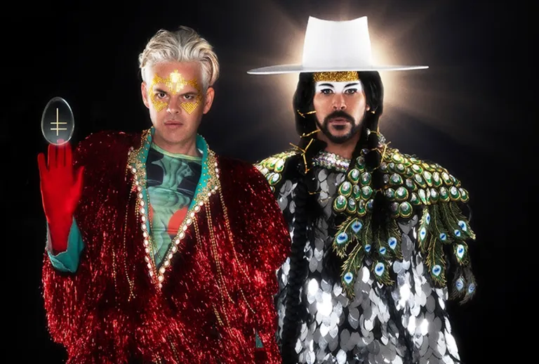  Image via @empireofthesun (Facebook) 