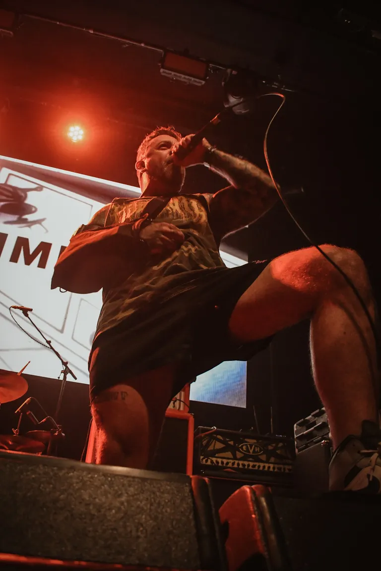 hammer-3.jpg