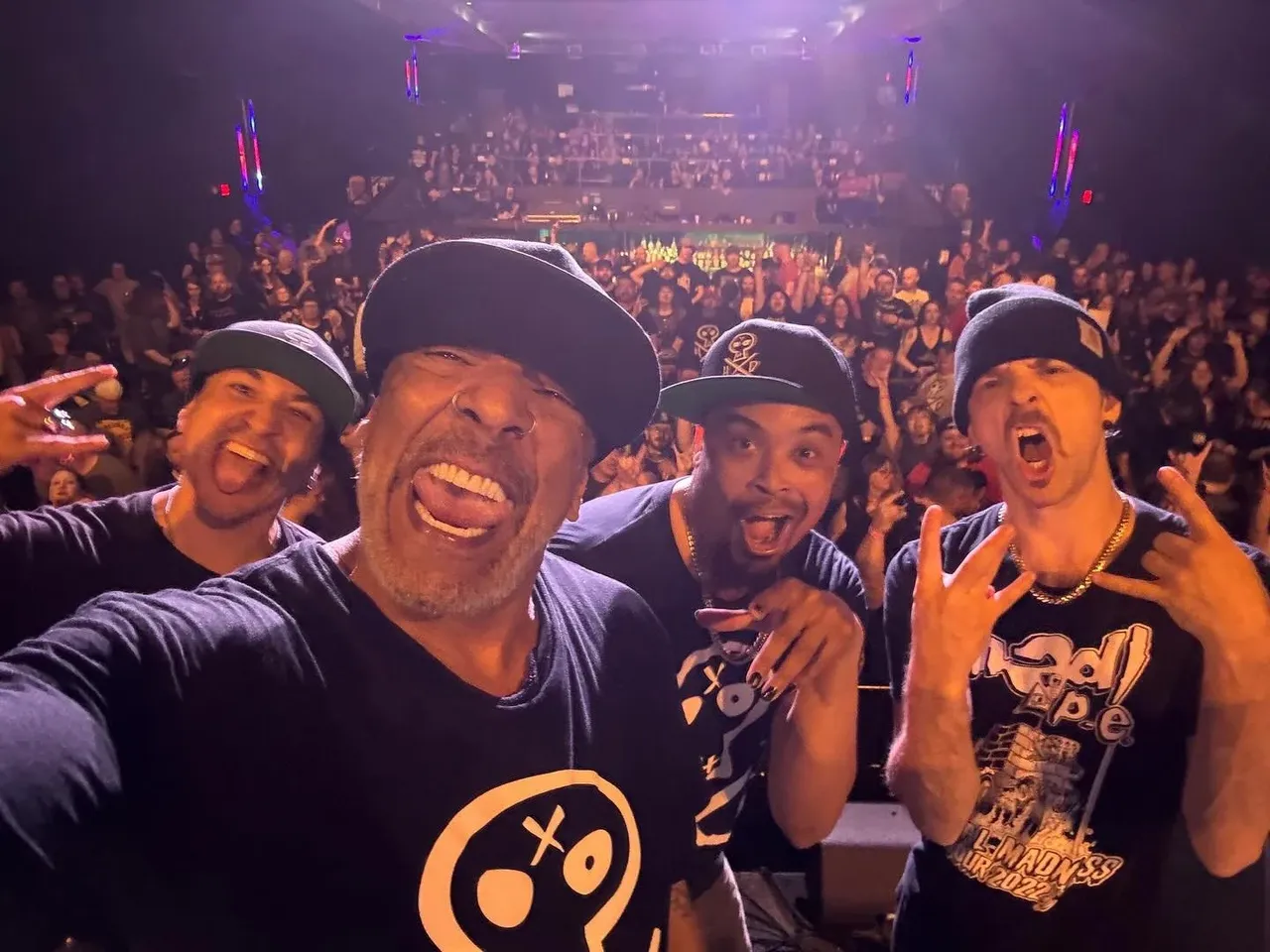 Image via @hedpe (Facebook)
