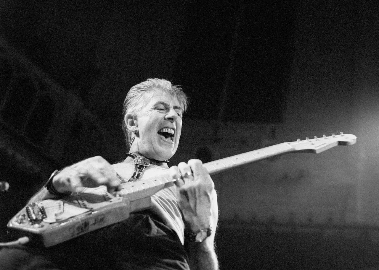 Image via @JohnMayall (Facebook)