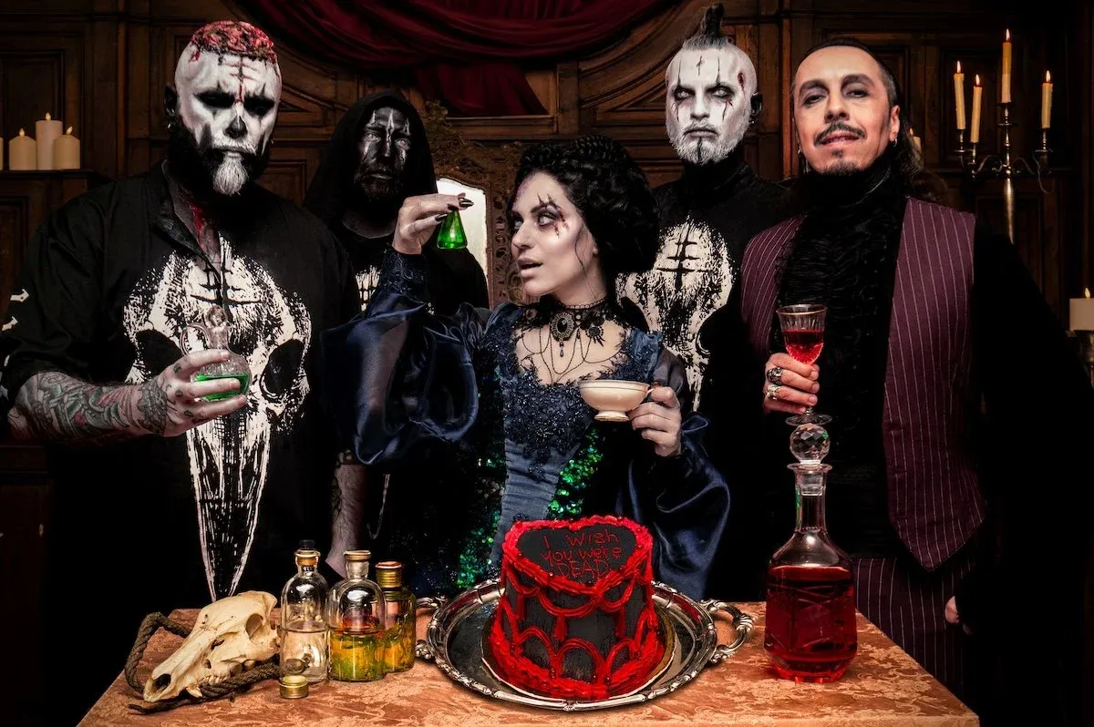 lacuna-coil-marta-petrucci.jpg