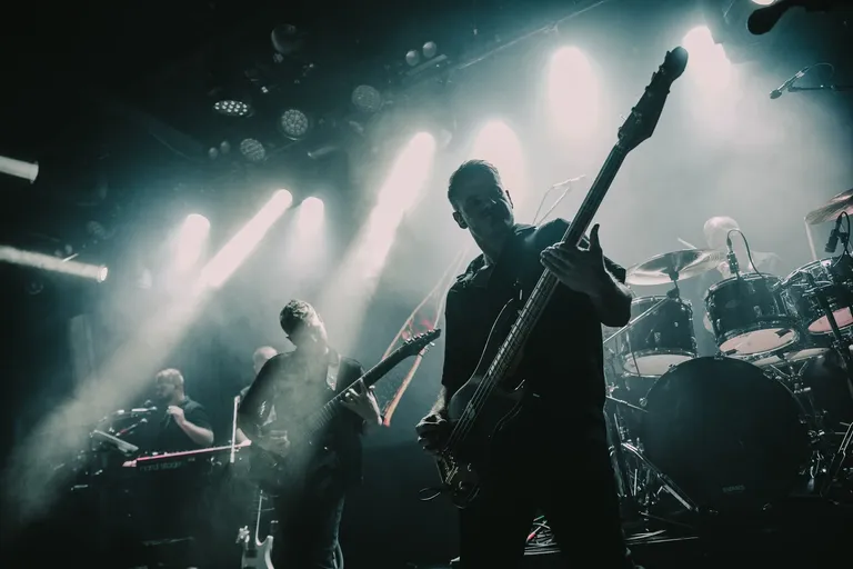 leprous_18.jpg