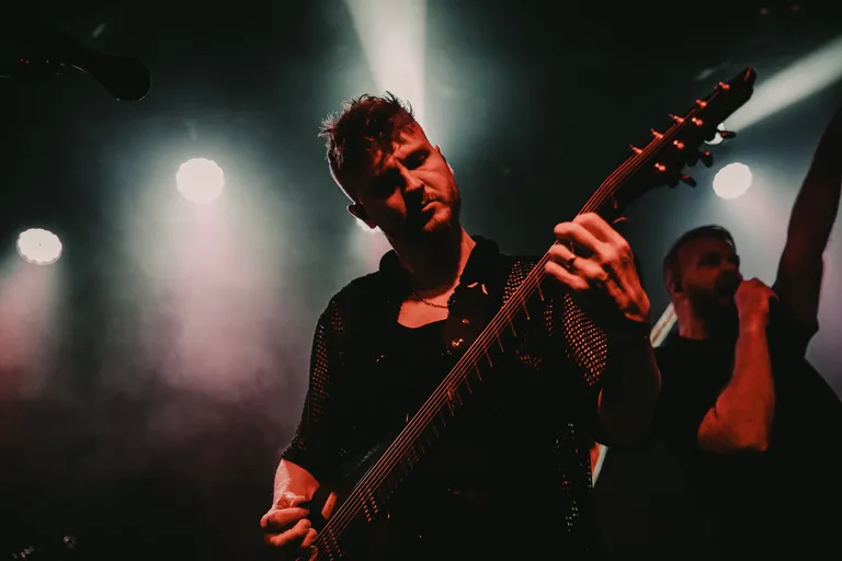 leprous_8.jpg