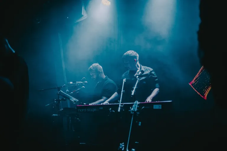 leprous_9.jpg