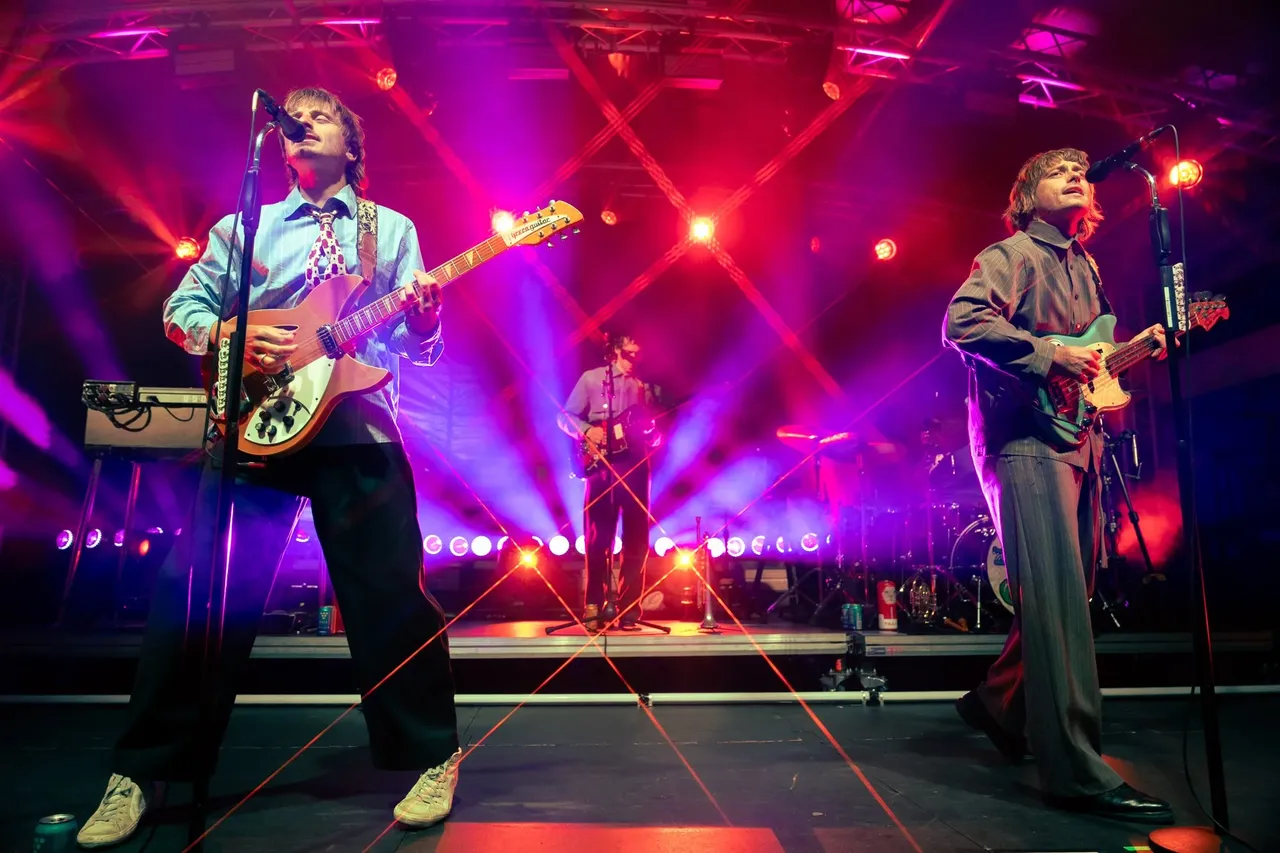 lime-cordiale-screen-11.jpg