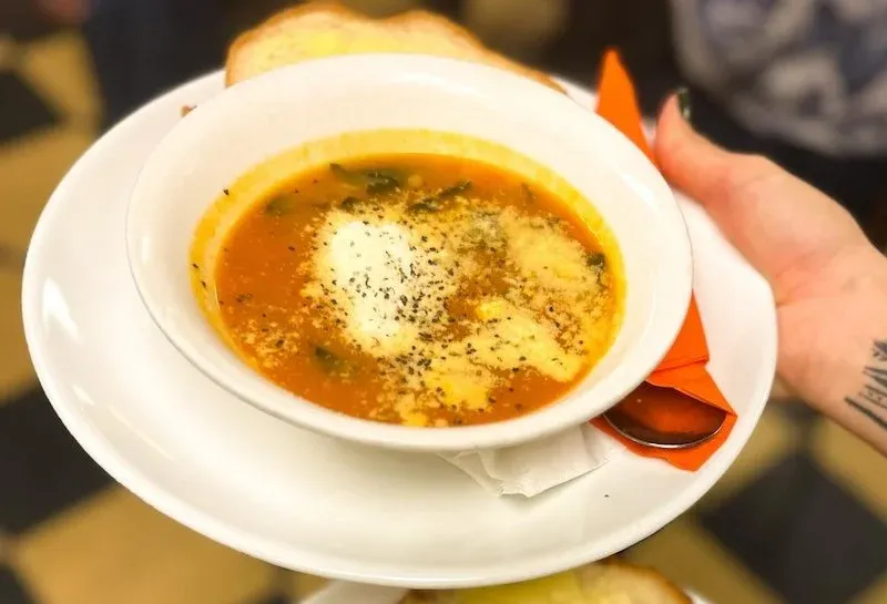 Image via @luciaspizzaandspaghettibar