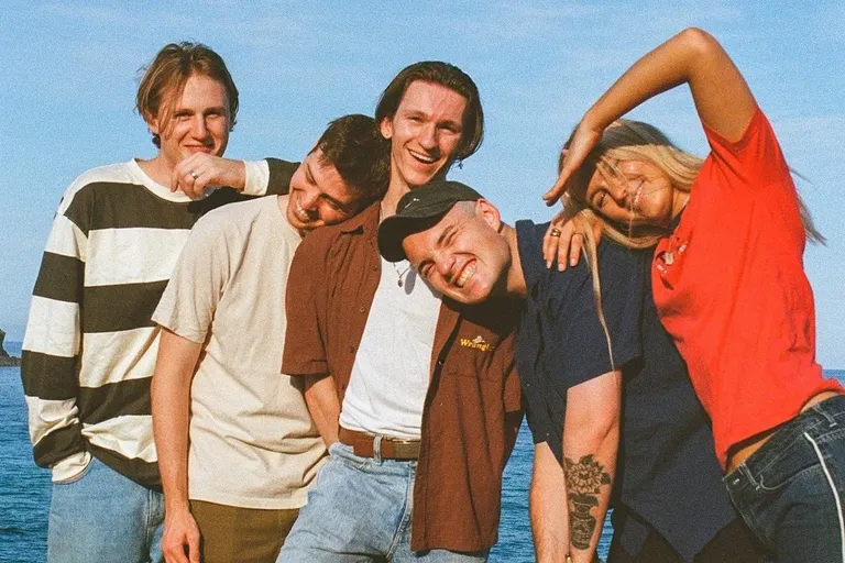  Image @middrift.band 