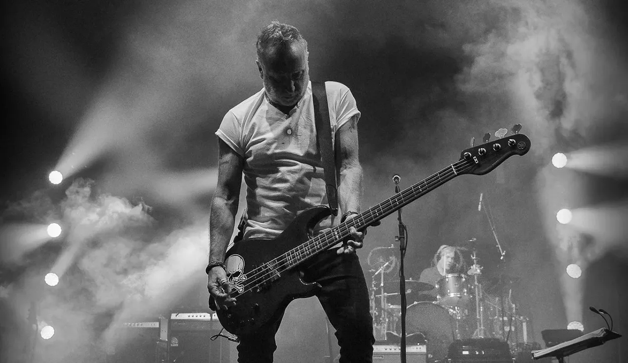 peter-hook.jpeg
