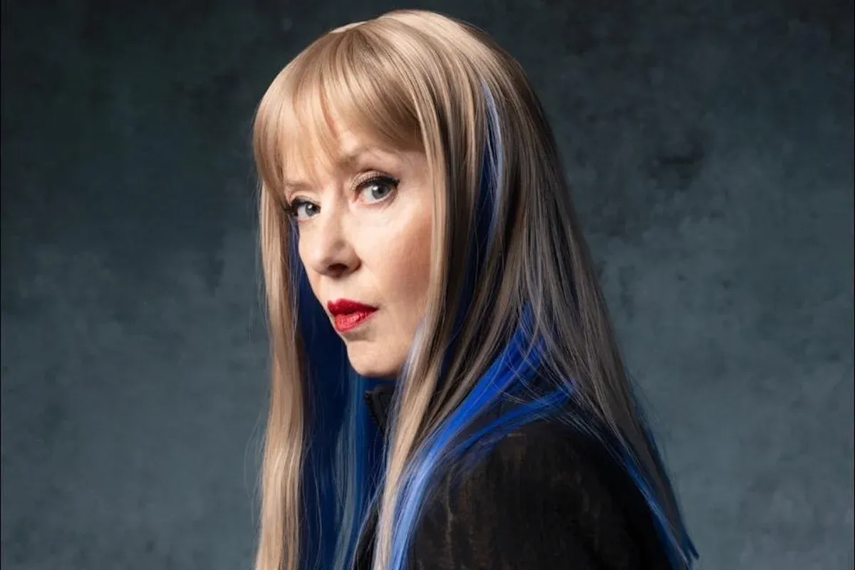 Image @SuzanneVegaFanPage
