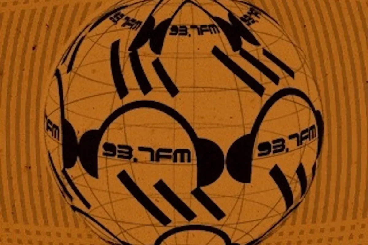 three-d-radio.jpg