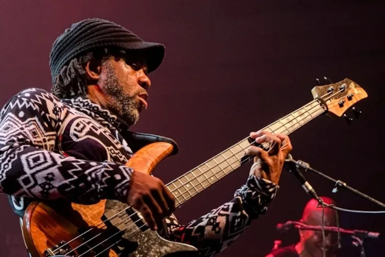  Image @victorwootenmusic 