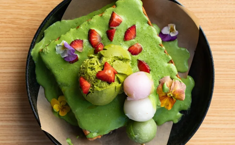  Image via @yuna.adelaide 